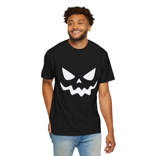 Halloween Skull Graphic T-Shirt, Unisex Halloween Tee, Spooky Season Apparel, Black T-Shirt, Casual Halloween Gift