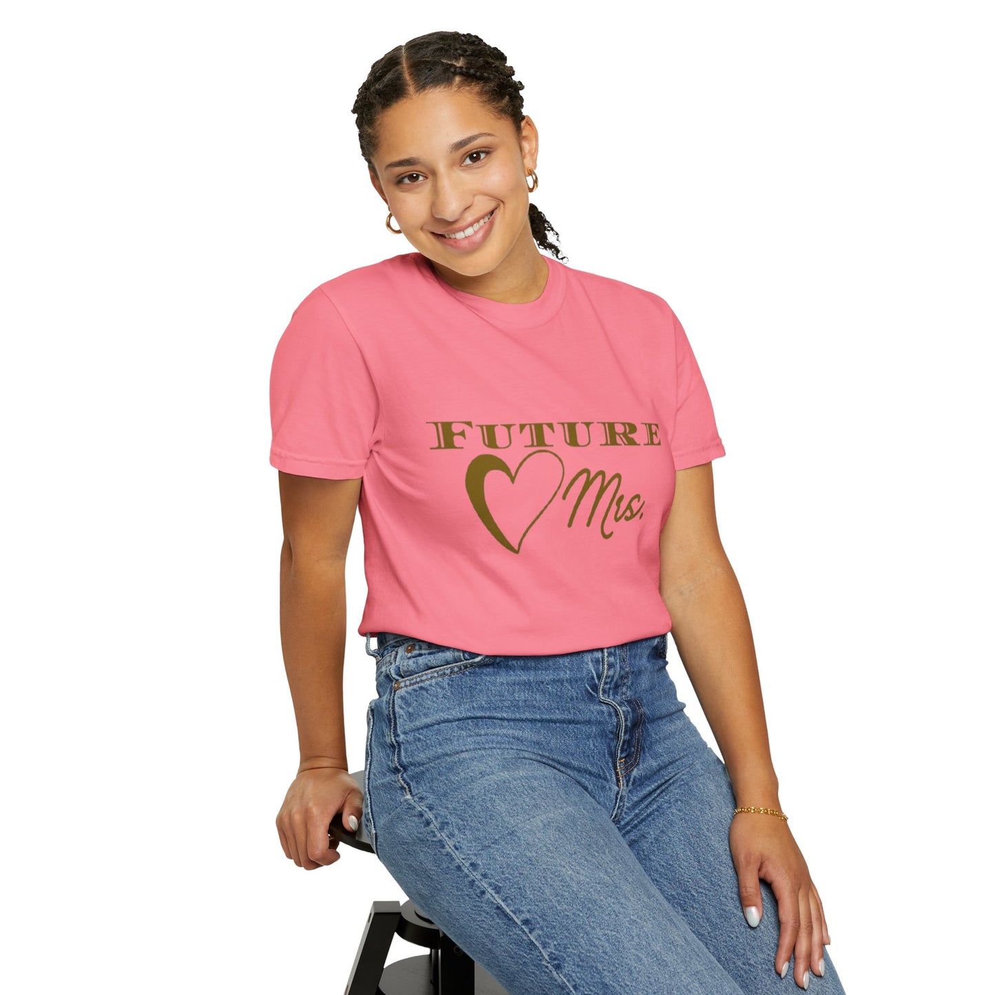 Future Mrs. Gold Text T-shirt